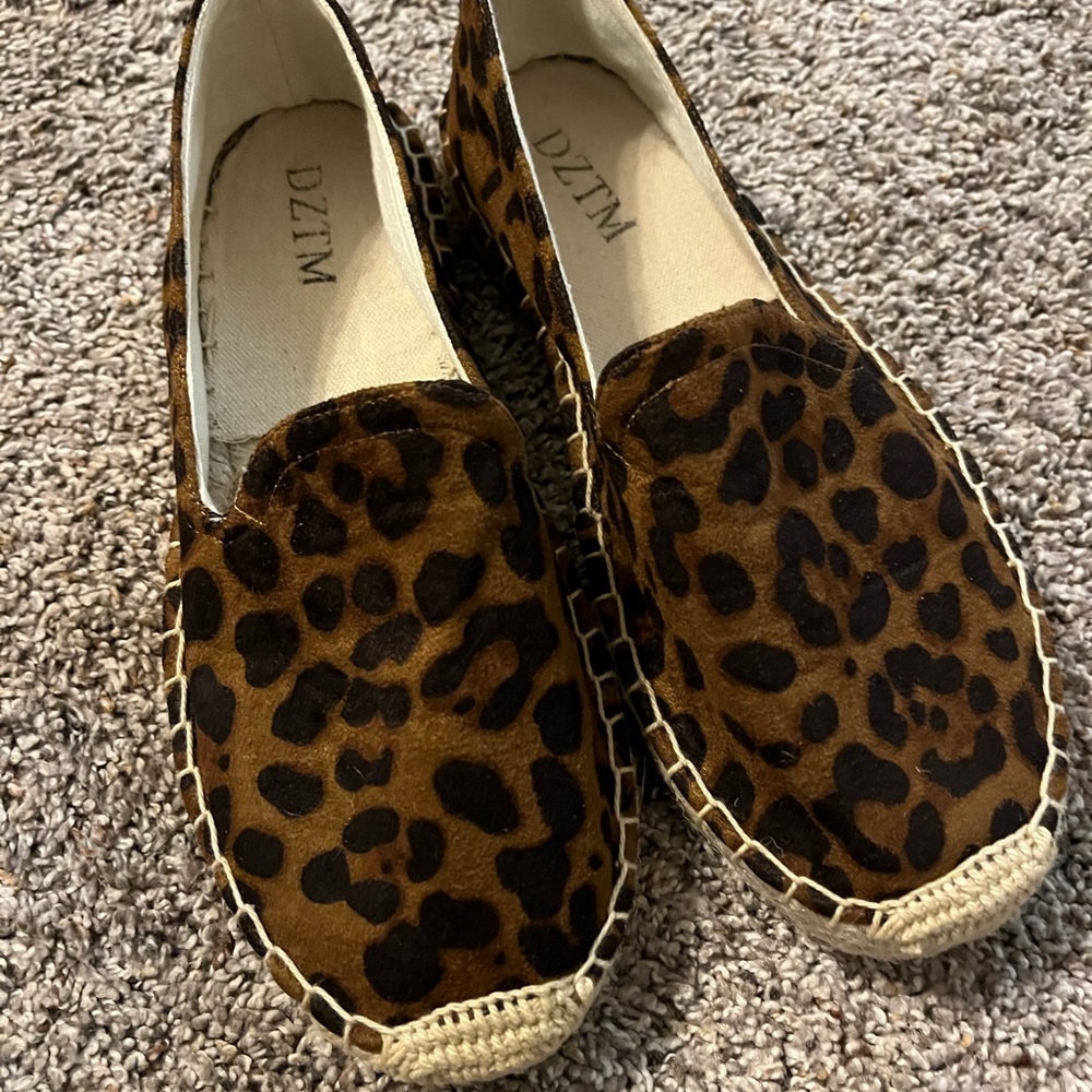 Leopard espadrilles size 6.5 like new condition